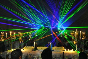 اجرای لیزر شو